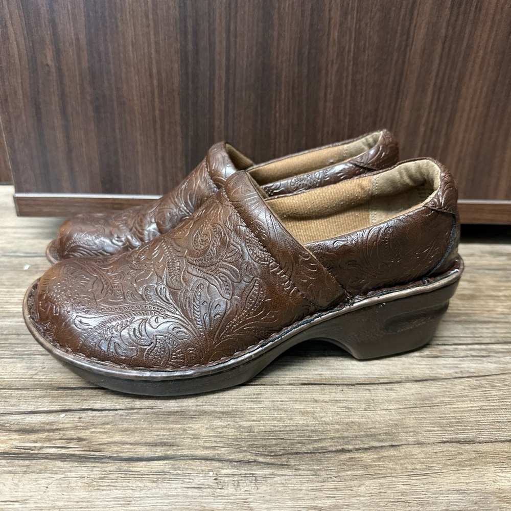 Vintage brown clogs BOC